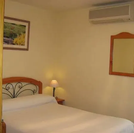 Oyo El Gato Penzion 2*